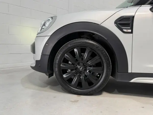 MINI Countryman Cooper D Yours Auto 26