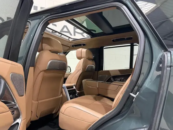 Land Rover Range Rover 3.0 P550e Autobiography 16