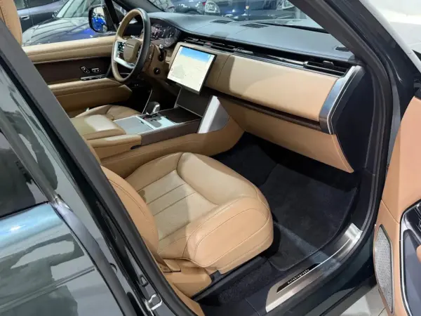 Land Rover Range Rover 3.0 P550e Autobiography 29