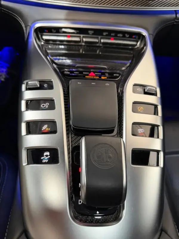 Mercedes-Benz AMG GT 63 S 4Matic+ 41
