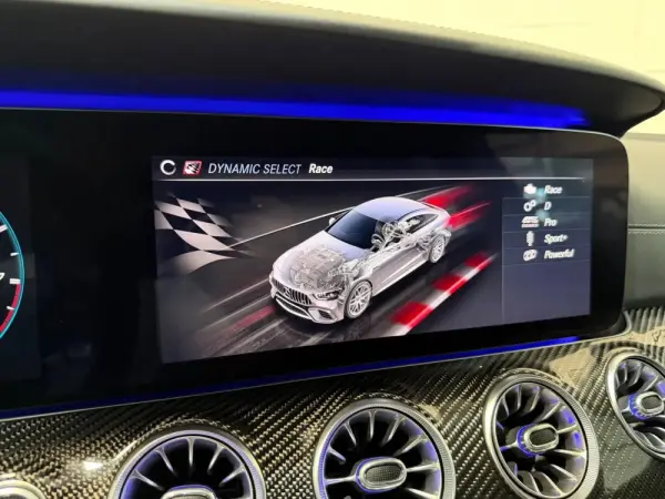 Mercedes-Benz AMG GT 63 S 4Matic+ 44