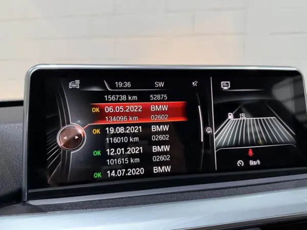 BMW 318 d Line Sport 4