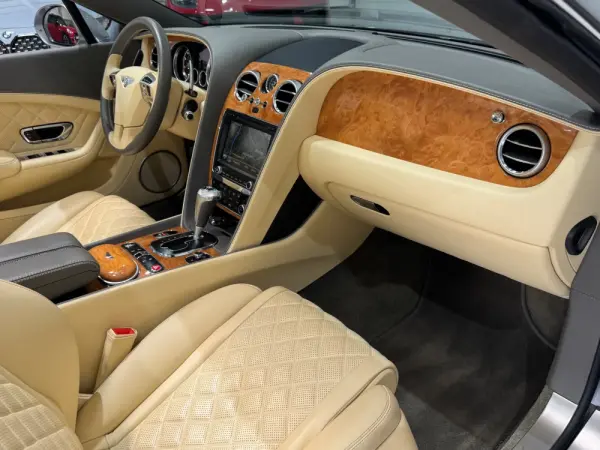 Bentley Continental Cabrio GT V8 Convertible 22