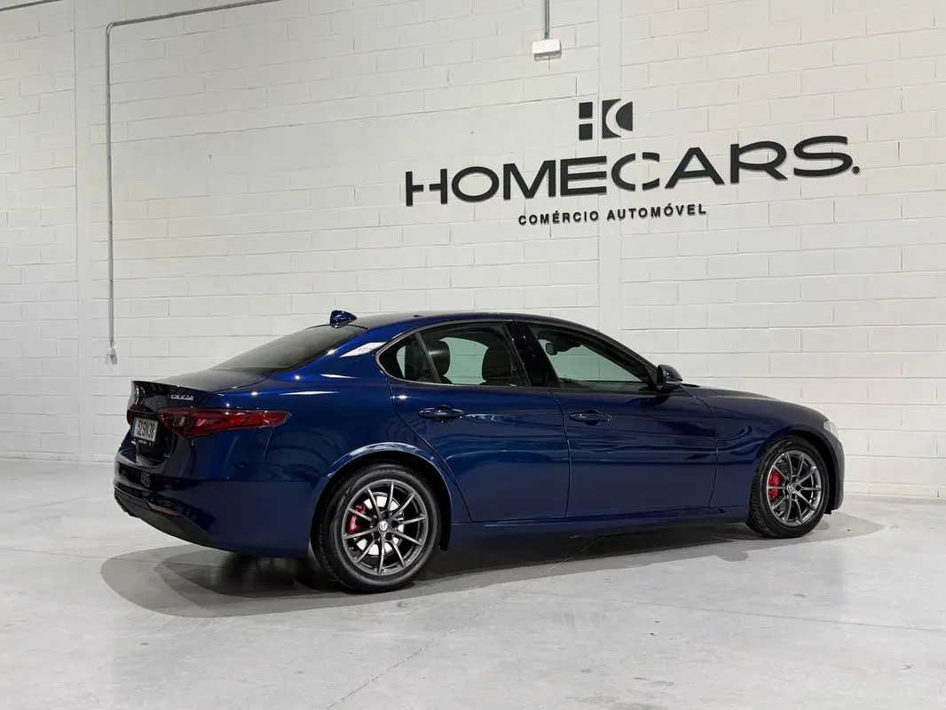 Alfa Romeo Giulia 2.2 D AT8 10