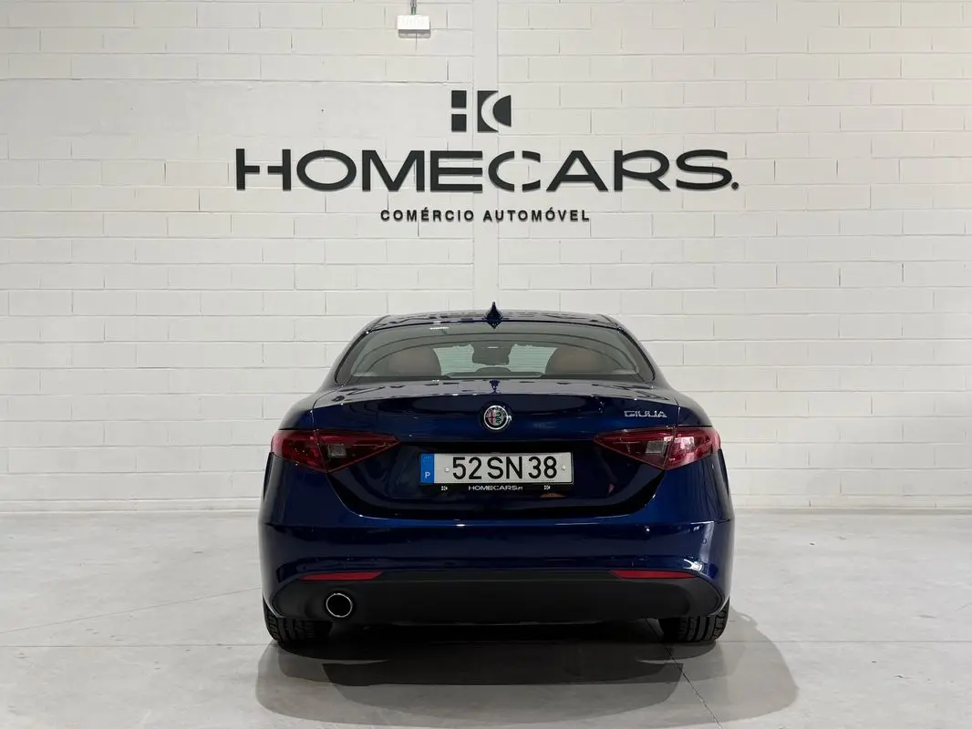 Alfa Romeo Giulia 2.2 D AT8 12