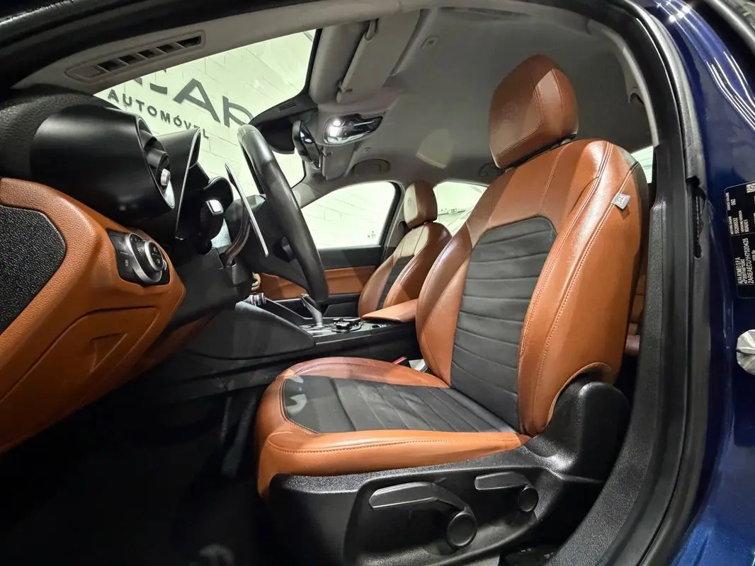 Alfa Romeo Giulia 2.2 D AT8 19