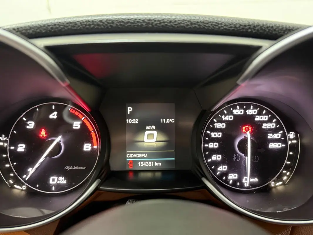 Alfa Romeo Giulia 2.2 D AT8 21