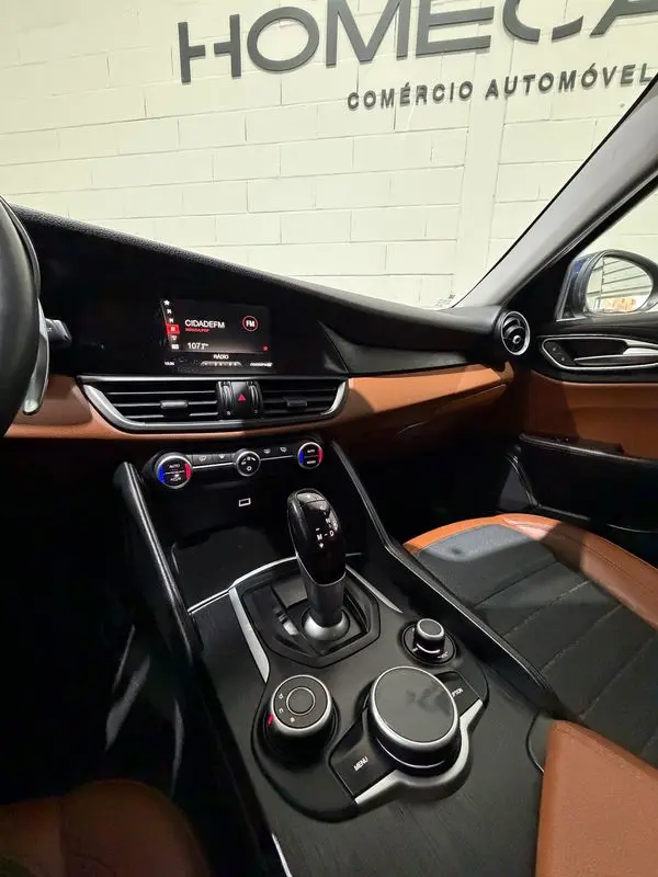 Alfa Romeo Giulia 2.2 D AT8 29