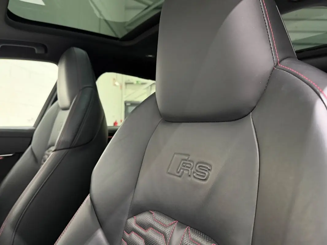 Audi RS6 4.0 TFSI quattro Tiptronic 33