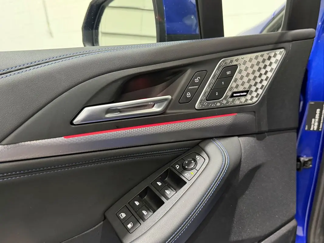 BMW 225xe Active Tourer e xDrive Pack Desportivo M 31