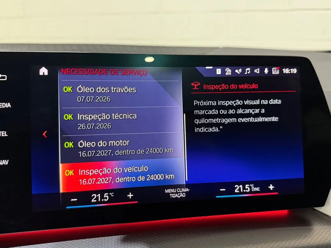 BMW 225xe Active Tourer e xDrive Pack Desportivo M 39