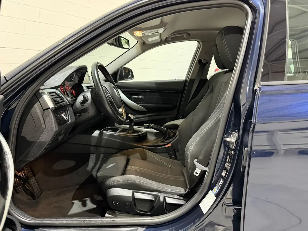 BMW 318 d Touring Line Sport 7