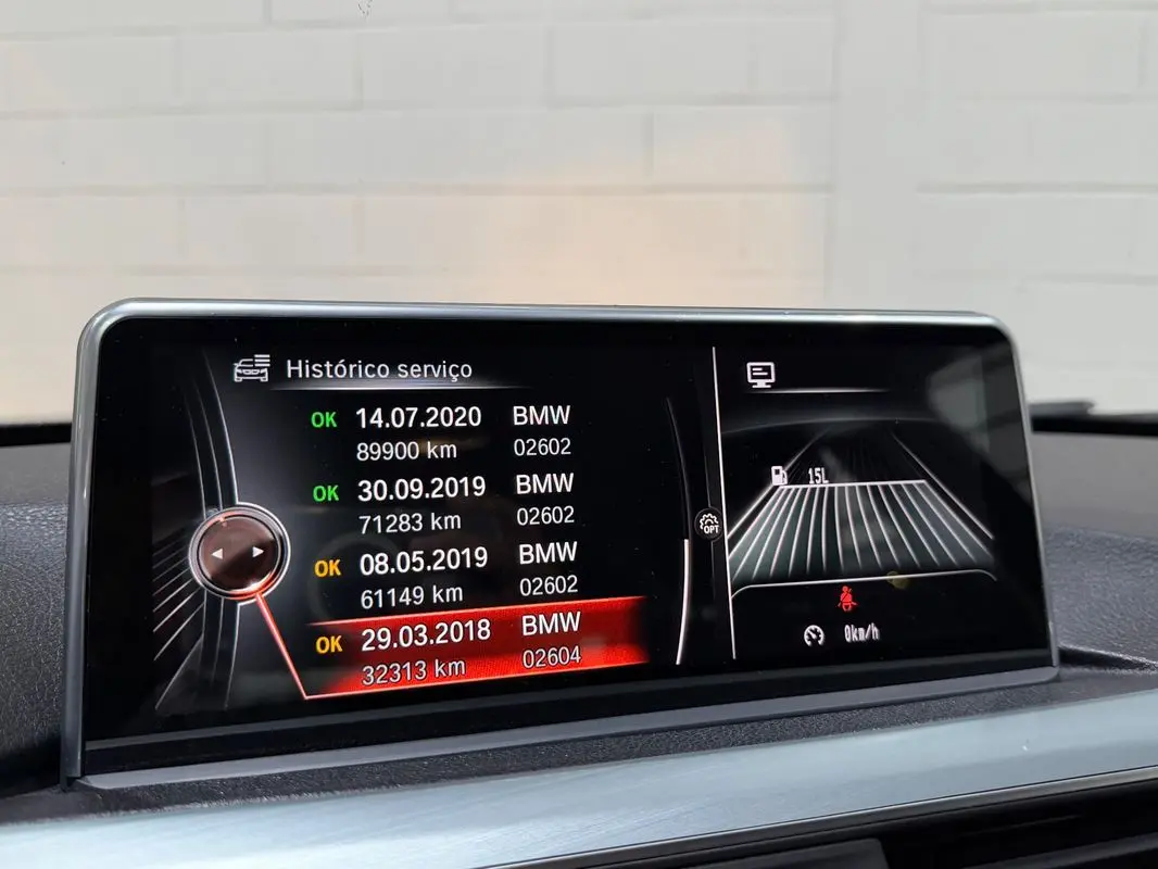 BMW 318 d Touring Line Sport 11