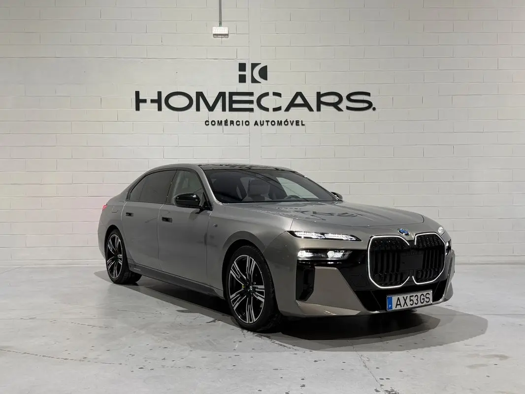 BMW 740 d xDrive Pack Desportivo M Pro 2