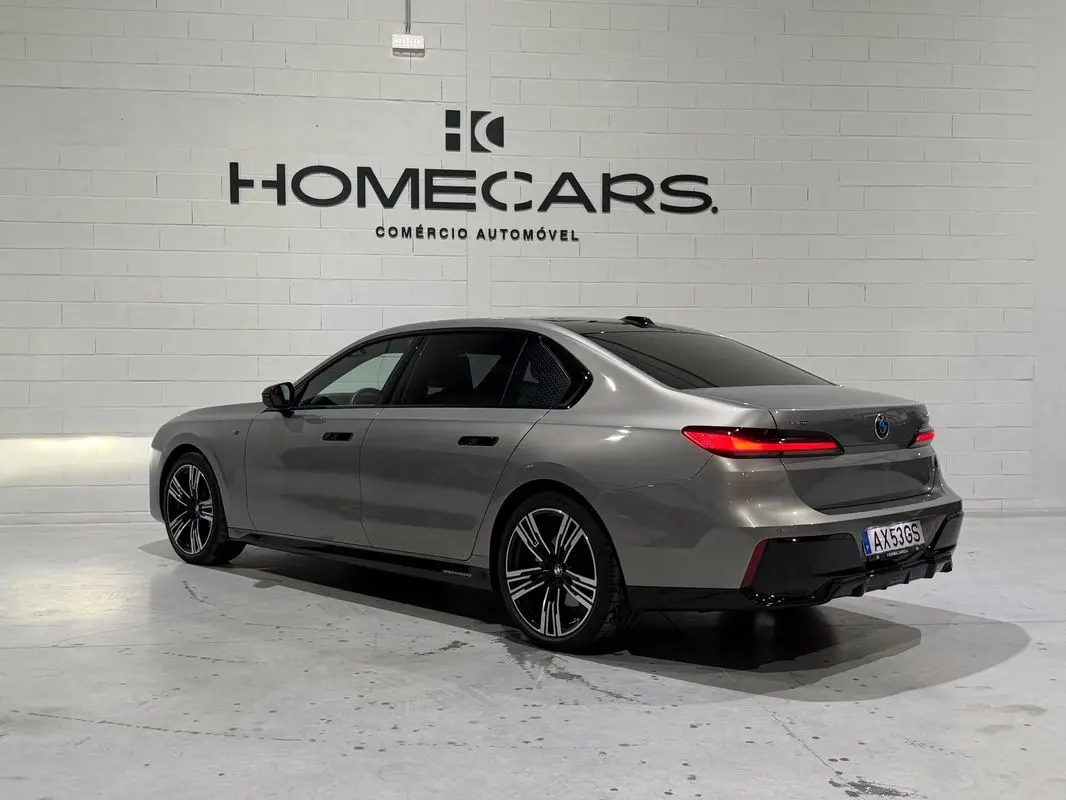 BMW 740 d xDrive Pack Desportivo M Pro 3