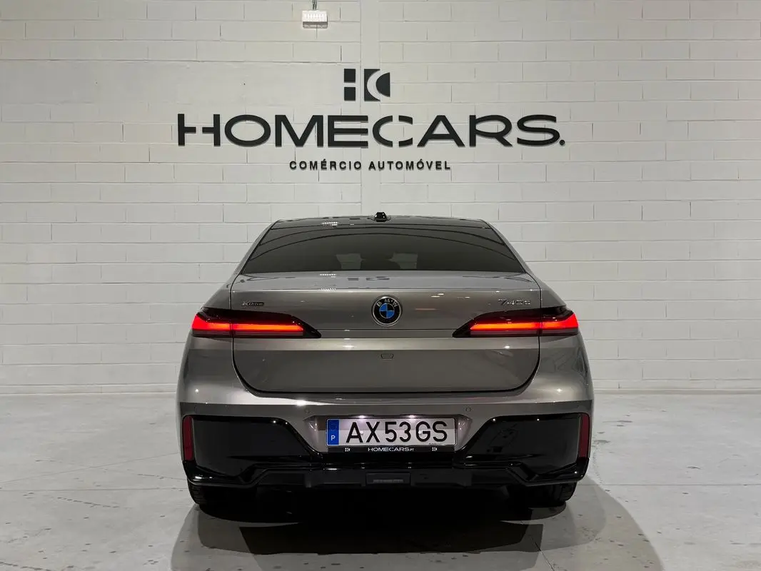 BMW 740 d xDrive Pack Desportivo M Pro 16