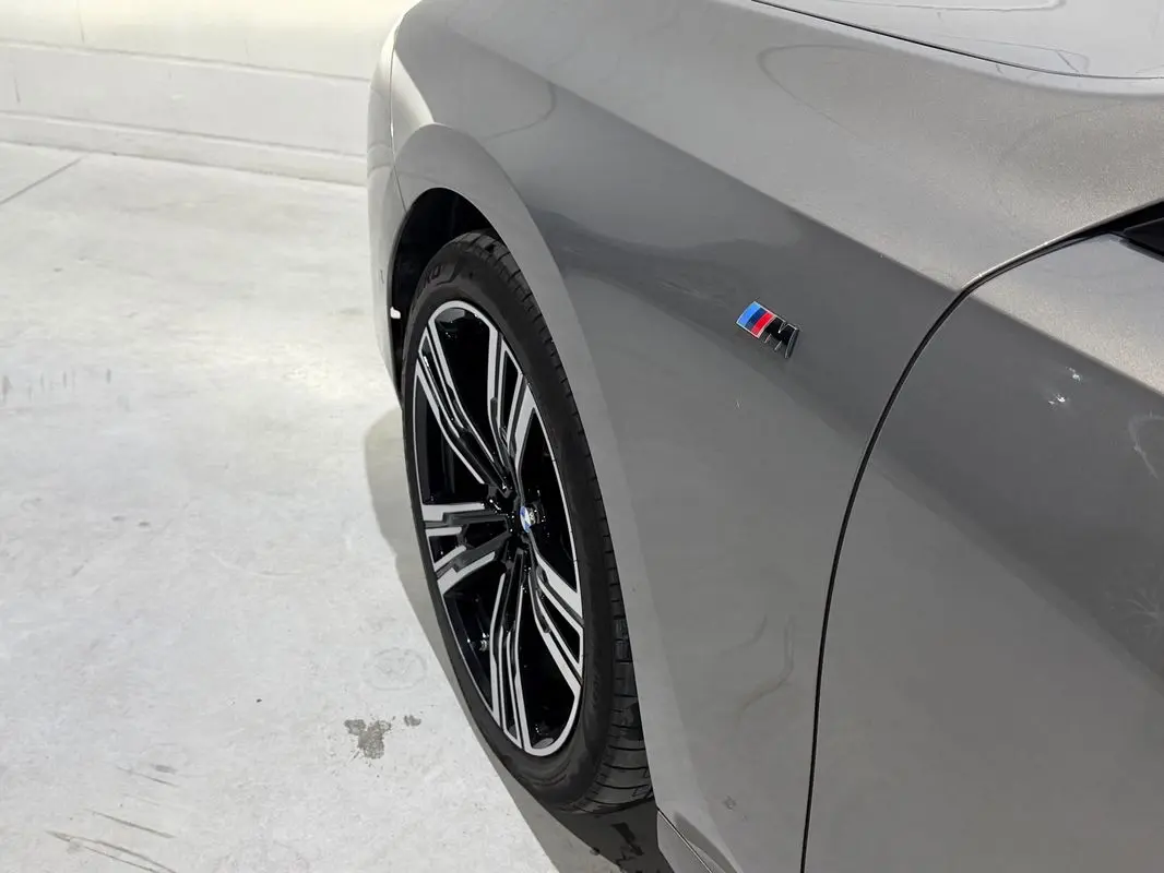 BMW 740 d xDrive Pack Desportivo M Pro 19