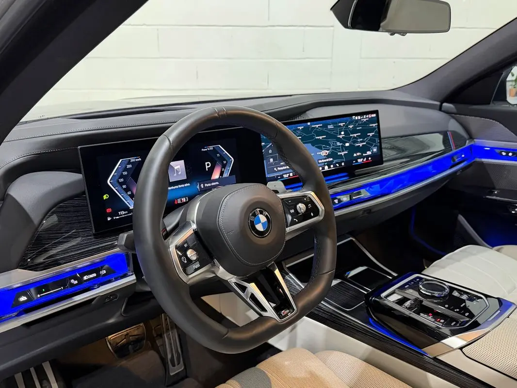 BMW 740 d xDrive Pack Desportivo M Pro 23