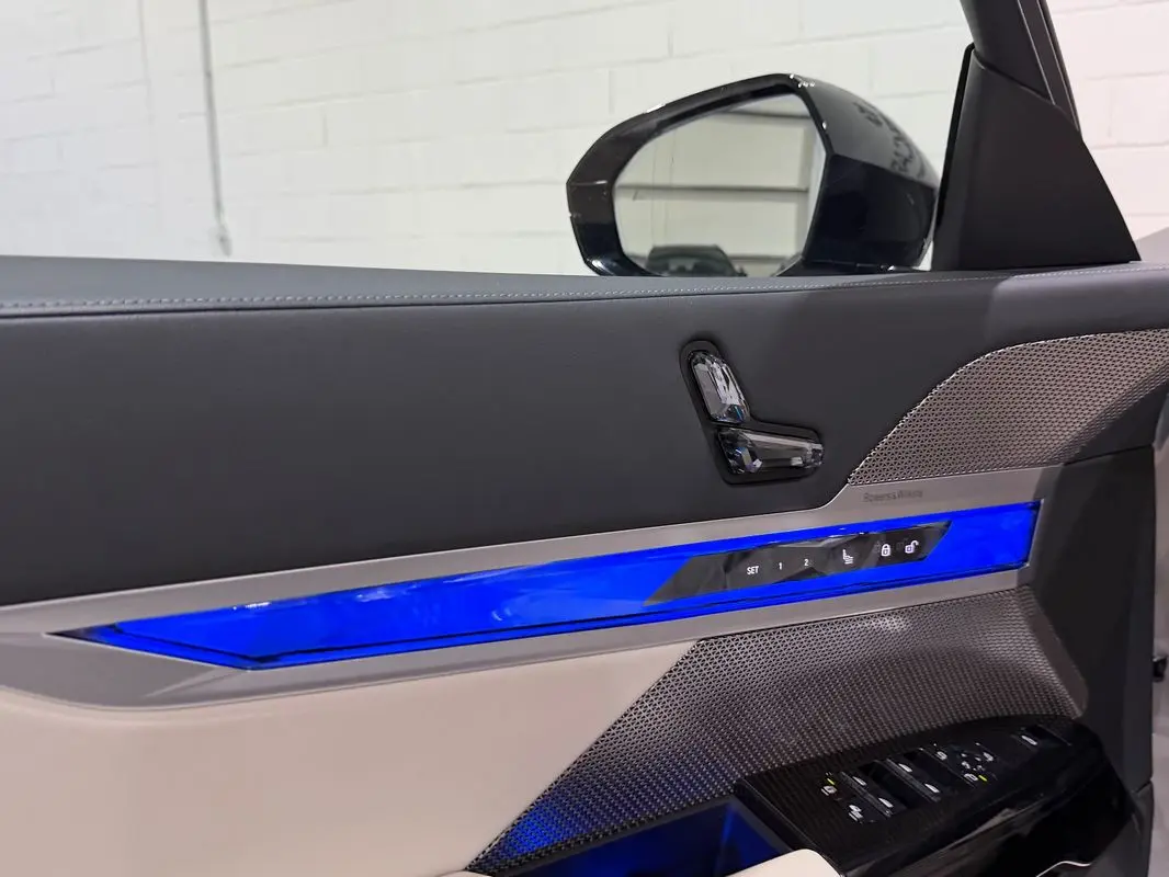 BMW 740 d xDrive Pack Desportivo M Pro 25