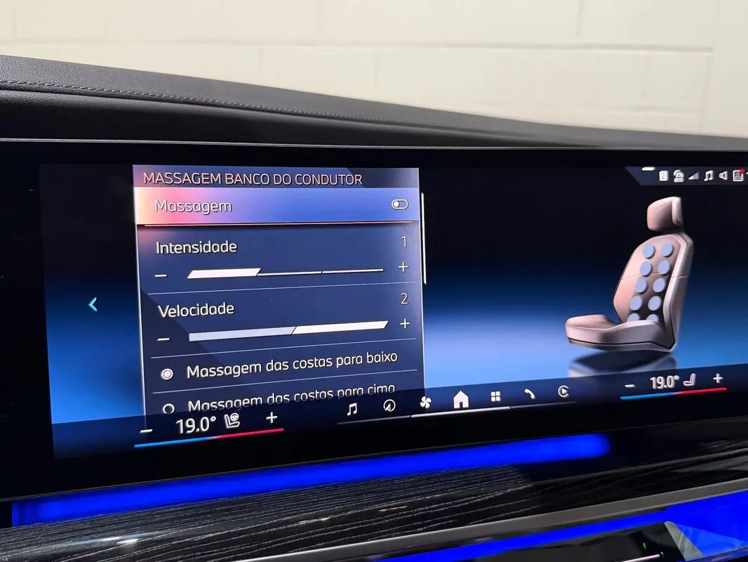 BMW 740 d xDrive Pack Desportivo M Pro 30