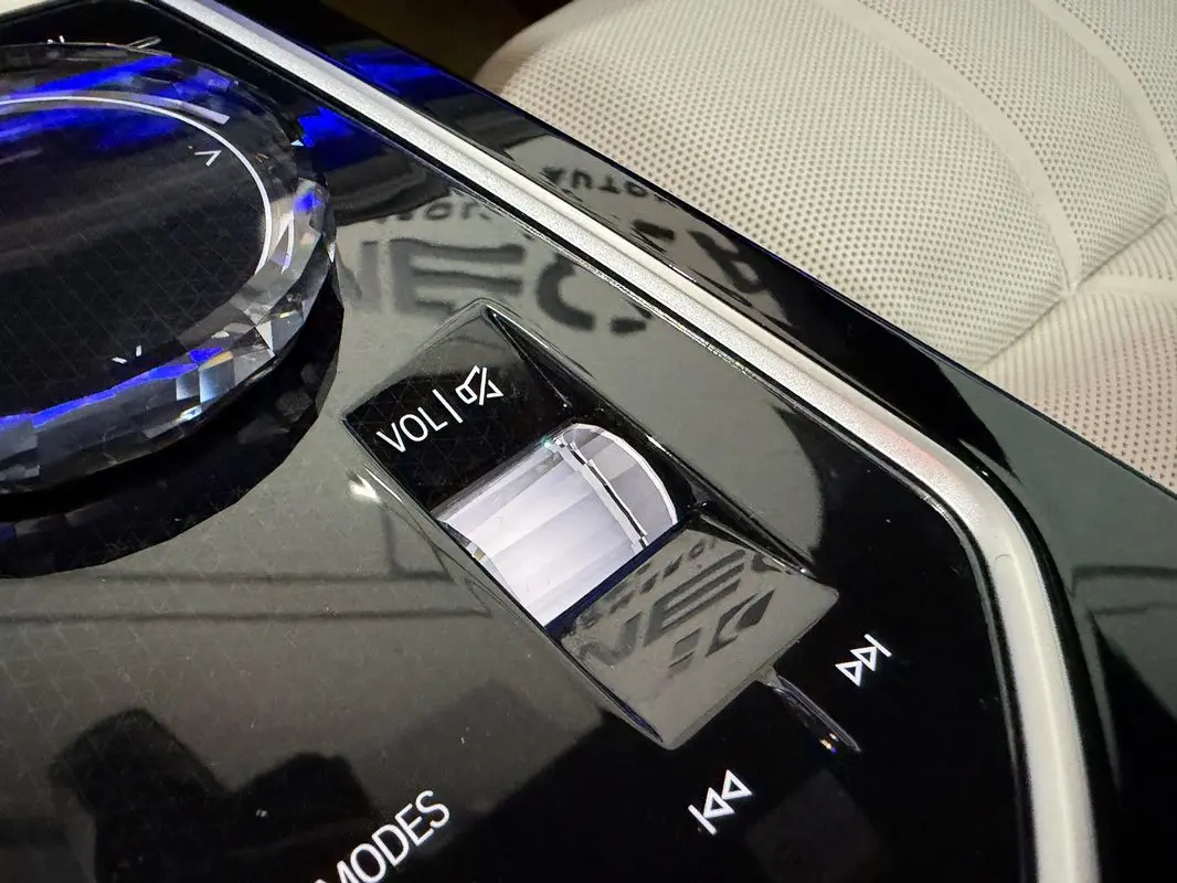 BMW 740 d xDrive Pack Desportivo M Pro 40