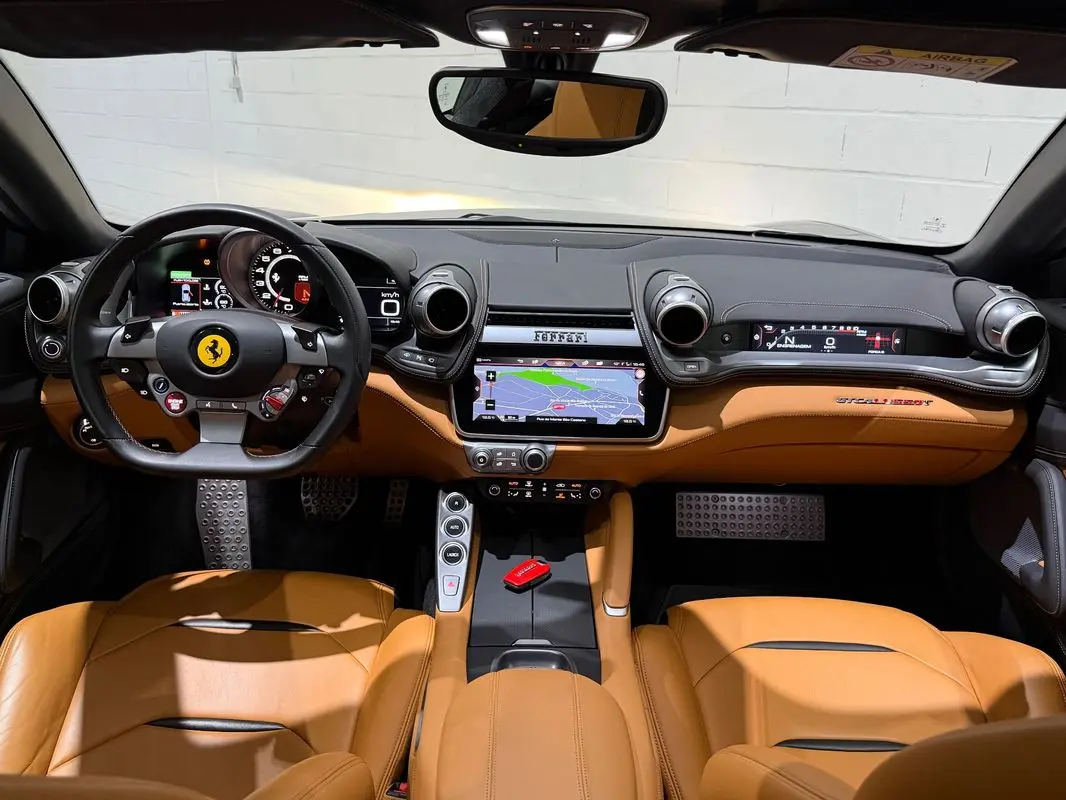 Ferrari GTC4 Lusso 5
