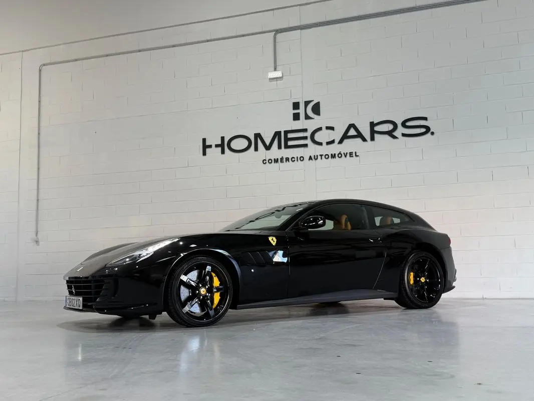Ferrari GTC4 Lusso 13