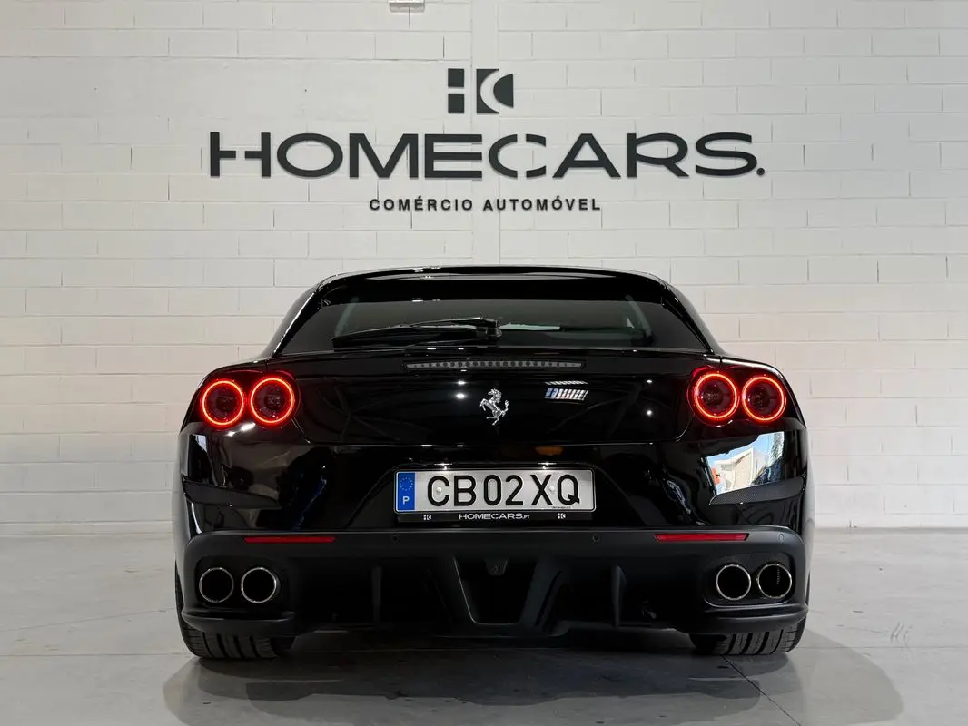 Ferrari GTC4 Lusso 21