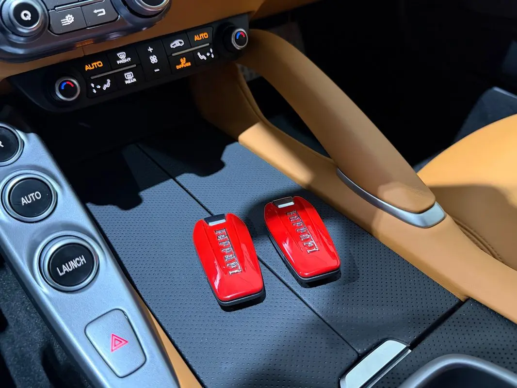 Ferrari GTC4 Lusso 39