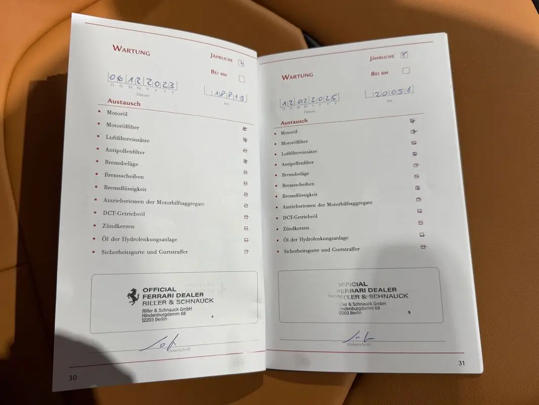 Ferrari GTC4 Lusso 52