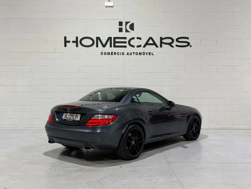 Mercedes-Benz SLK 200 (BlueEFFICIENCY) 3