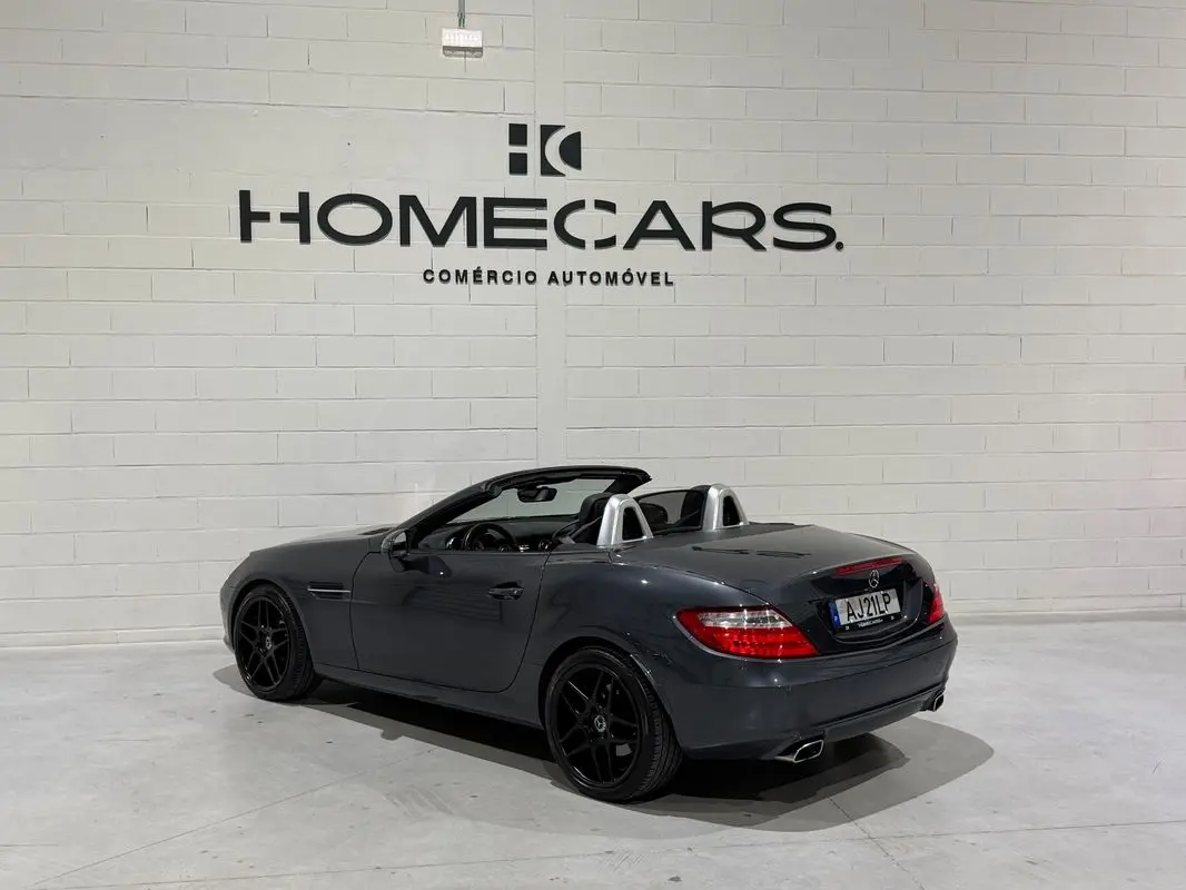 Mercedes-Benz SLK 200 (BlueEFFICIENCY) 12