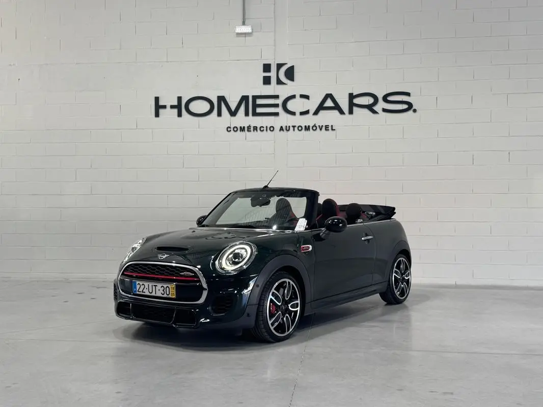 MINI Cabrio John Cooper Works 2