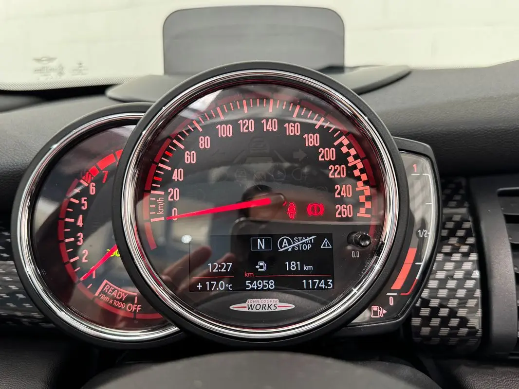 MINI Cabrio John Cooper Works 30