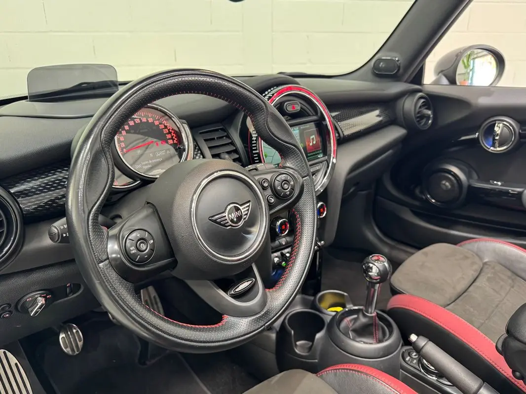 MINI Cabrio John Cooper Works 35