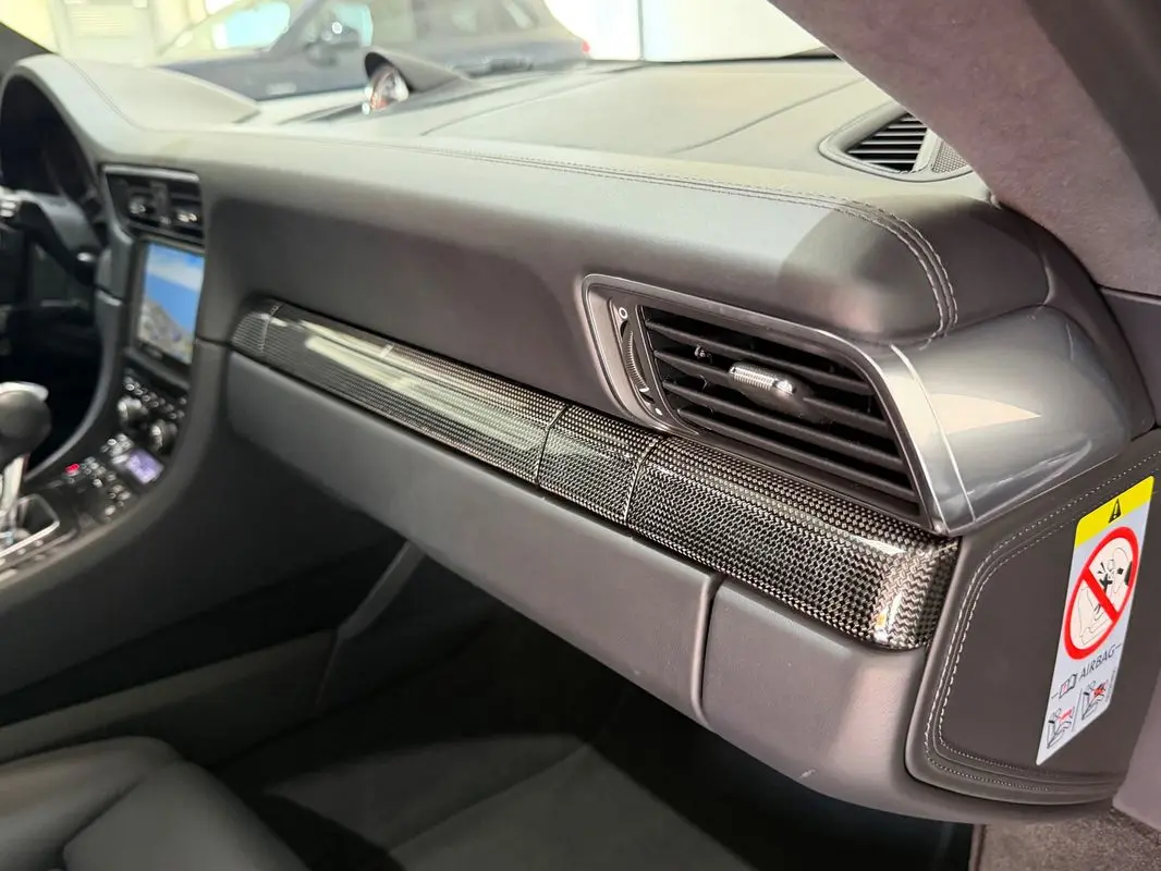 Porsche 911 (991) Turbo S 31