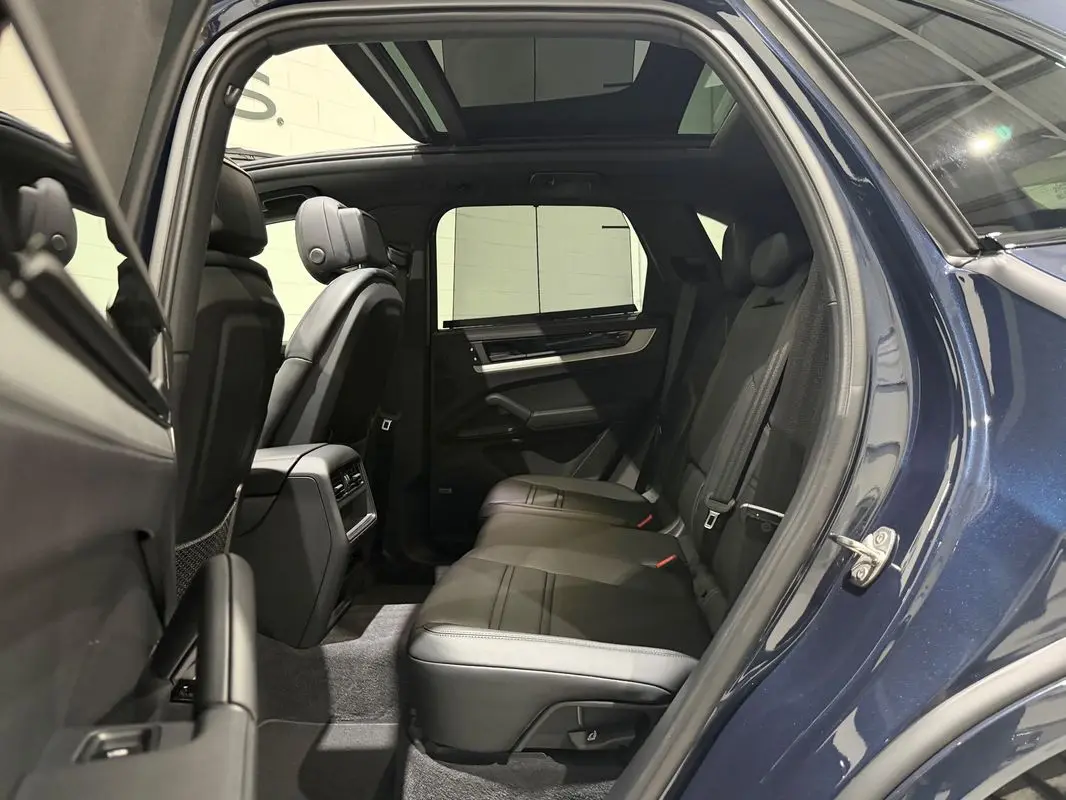 Porsche Cayenne E-Hybrid 9