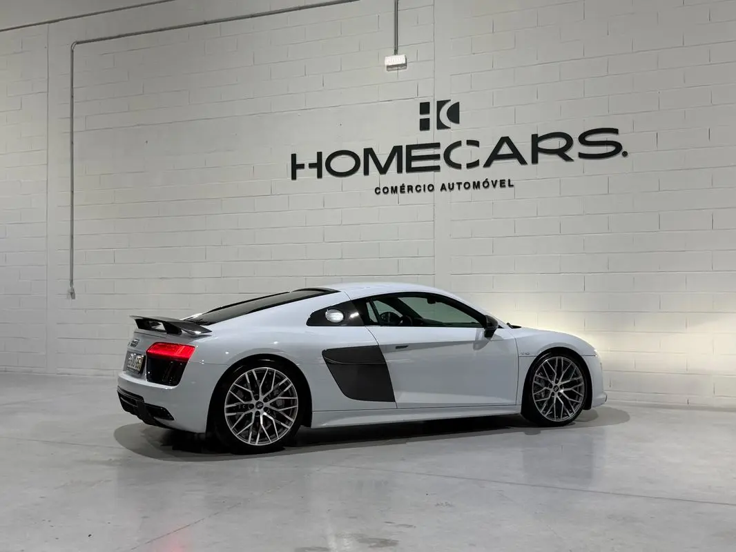 Audi R8 Coupé 5.2 FSI V10 Plus S tronic 9