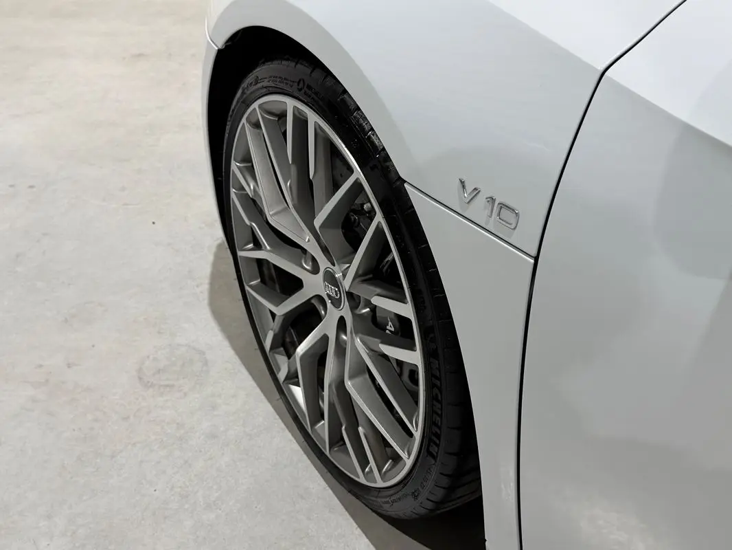 Audi R8 Coupé 5.2 FSI V10 Plus S tronic 21