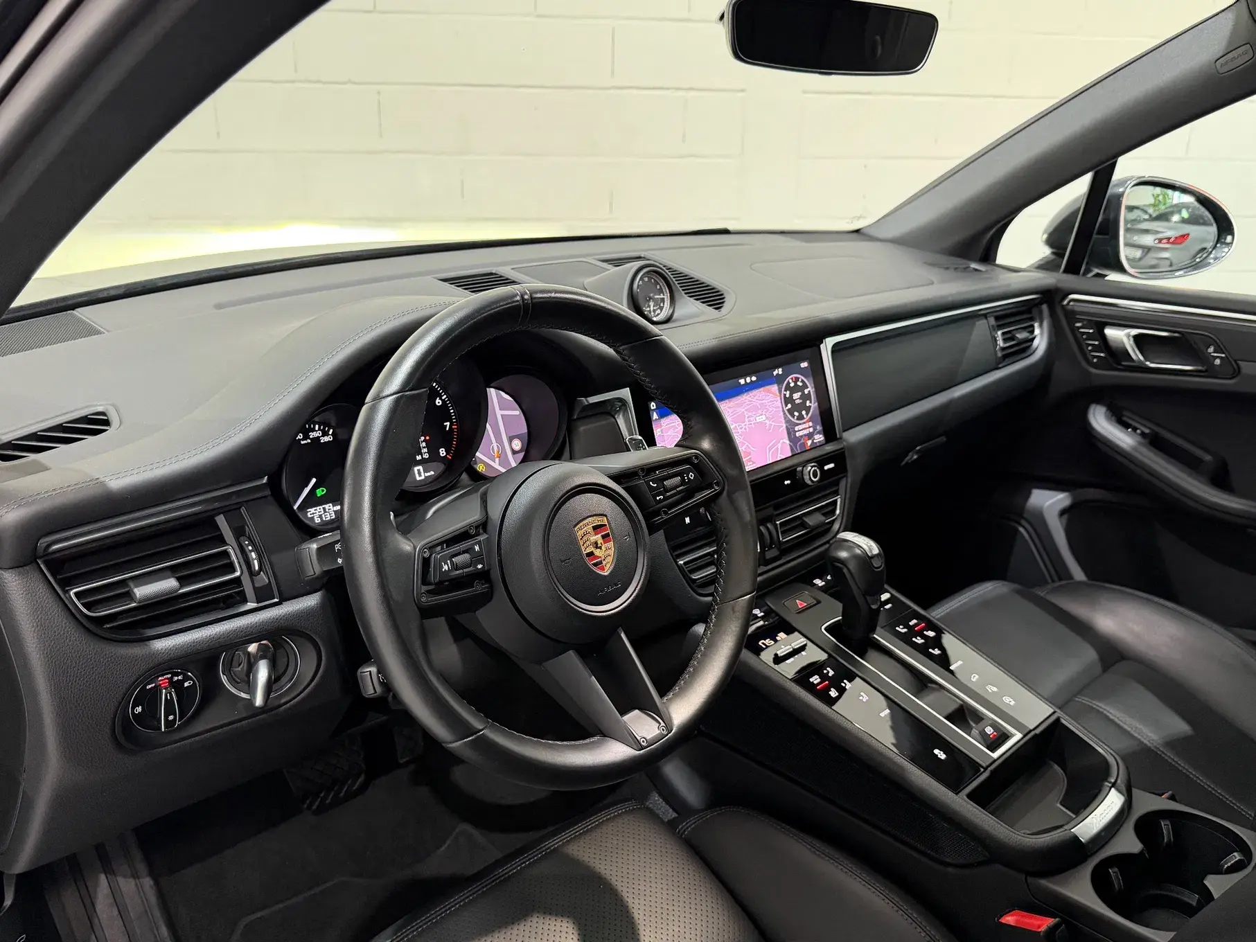 Porsche Macan PDK 18