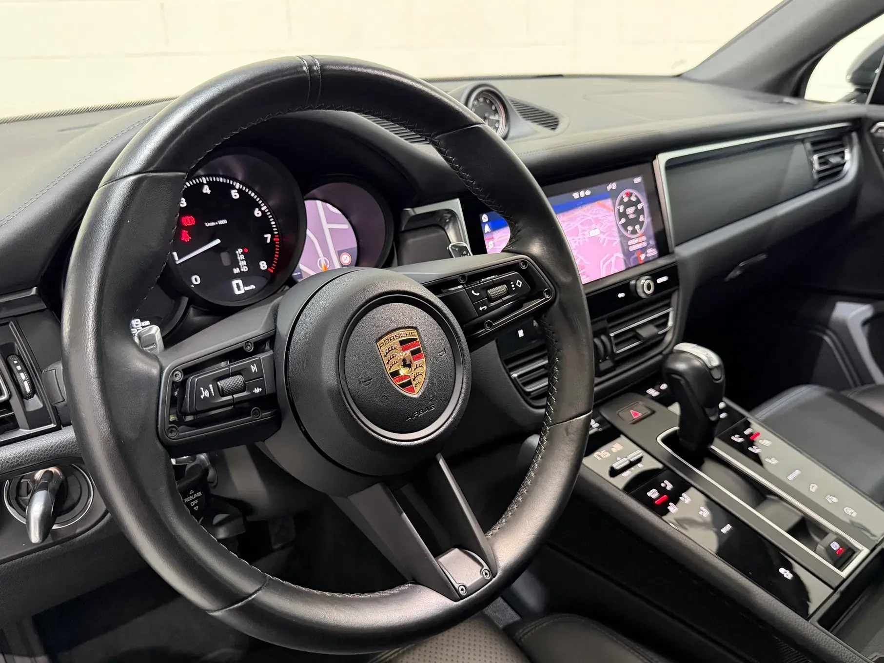 Porsche Macan PDK 24
