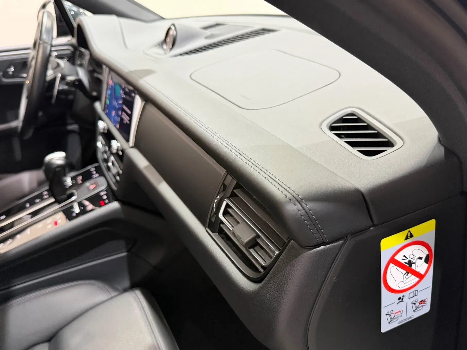 Porsche Macan PDK 48