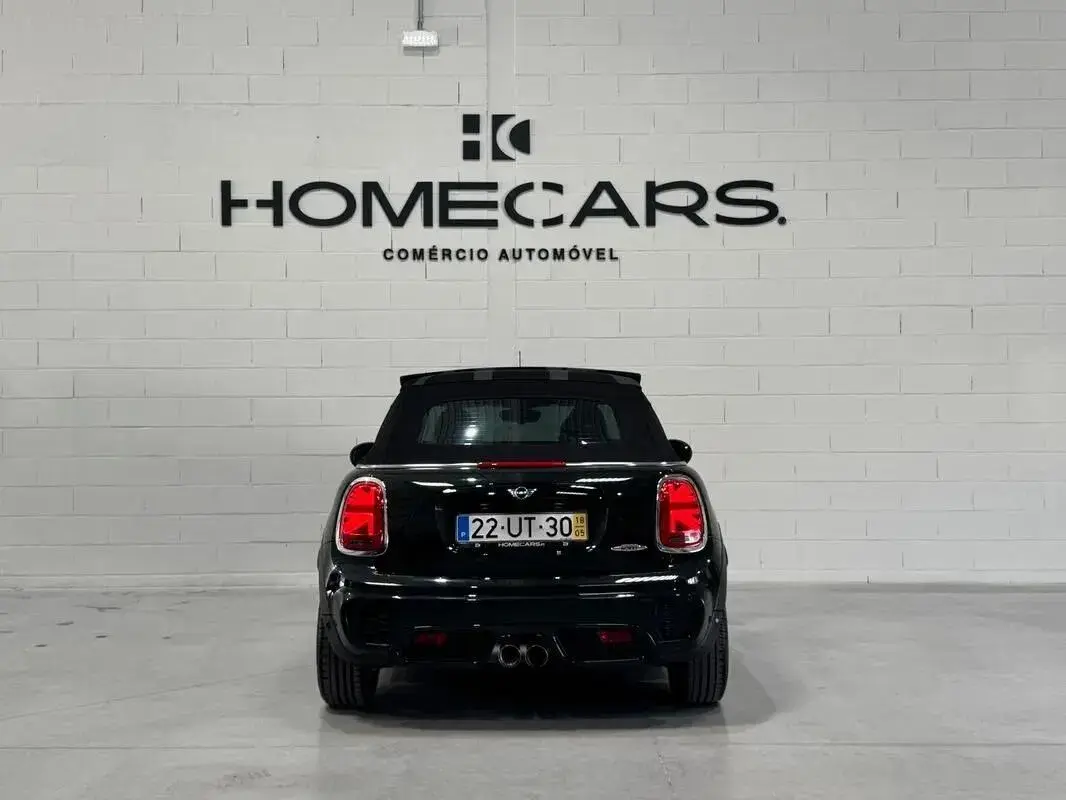 MINI Cabrio John Cooper Works 9