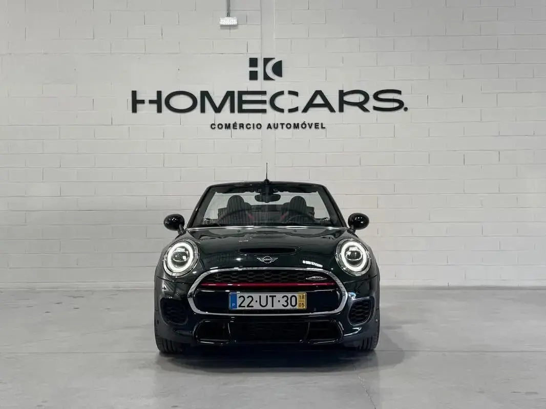 MINI Cabrio John Cooper Works 33
