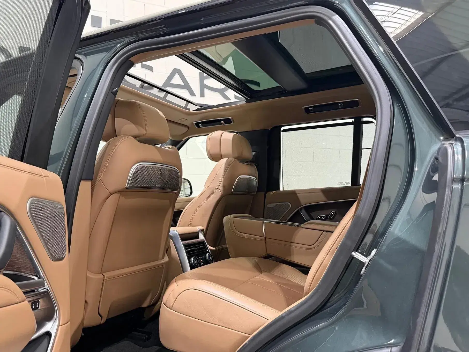 Land Rover Range Rover 3.0 P550e Autobiography 16