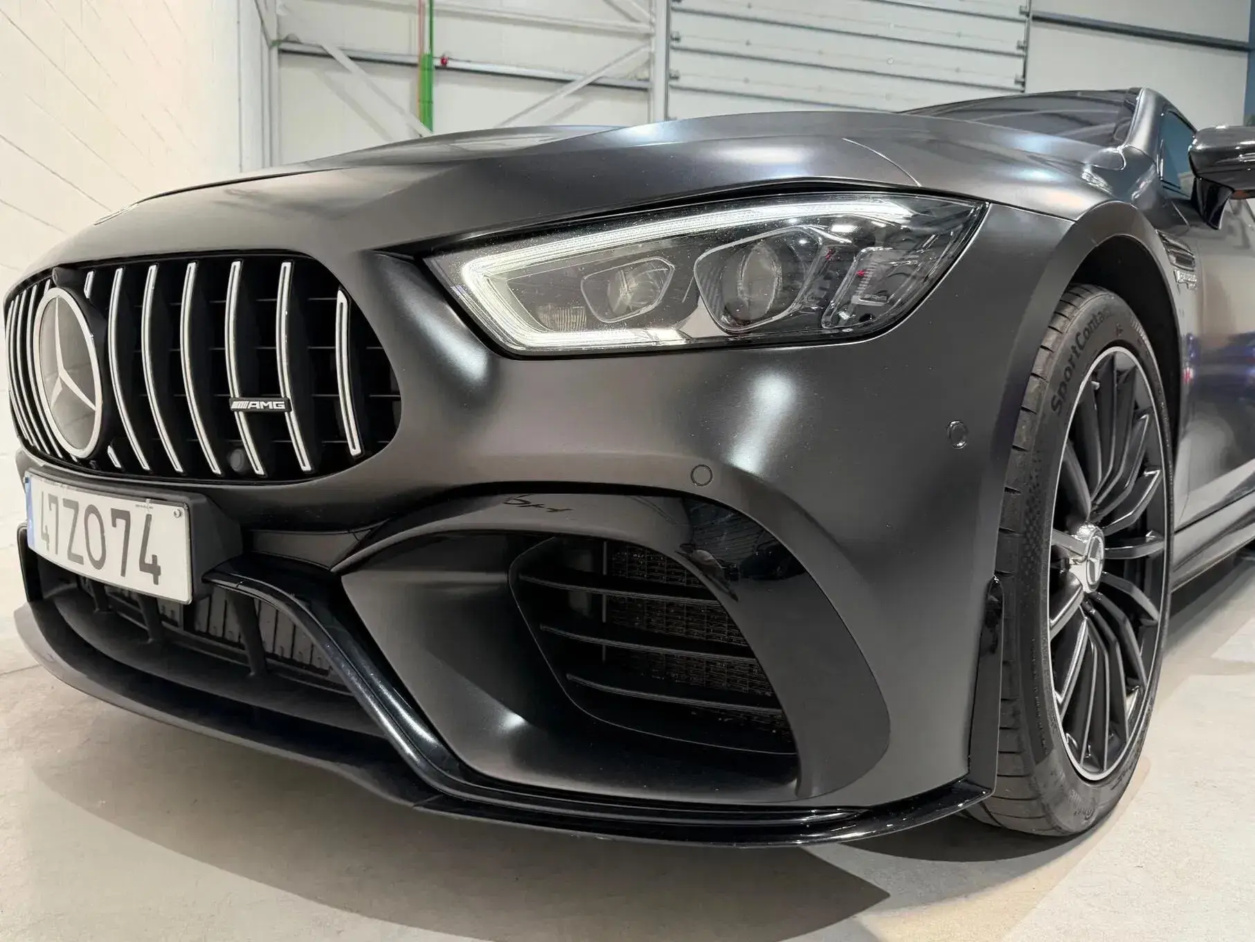 Mercedes-Benz AMG GT 63 S 4Matic+ 32