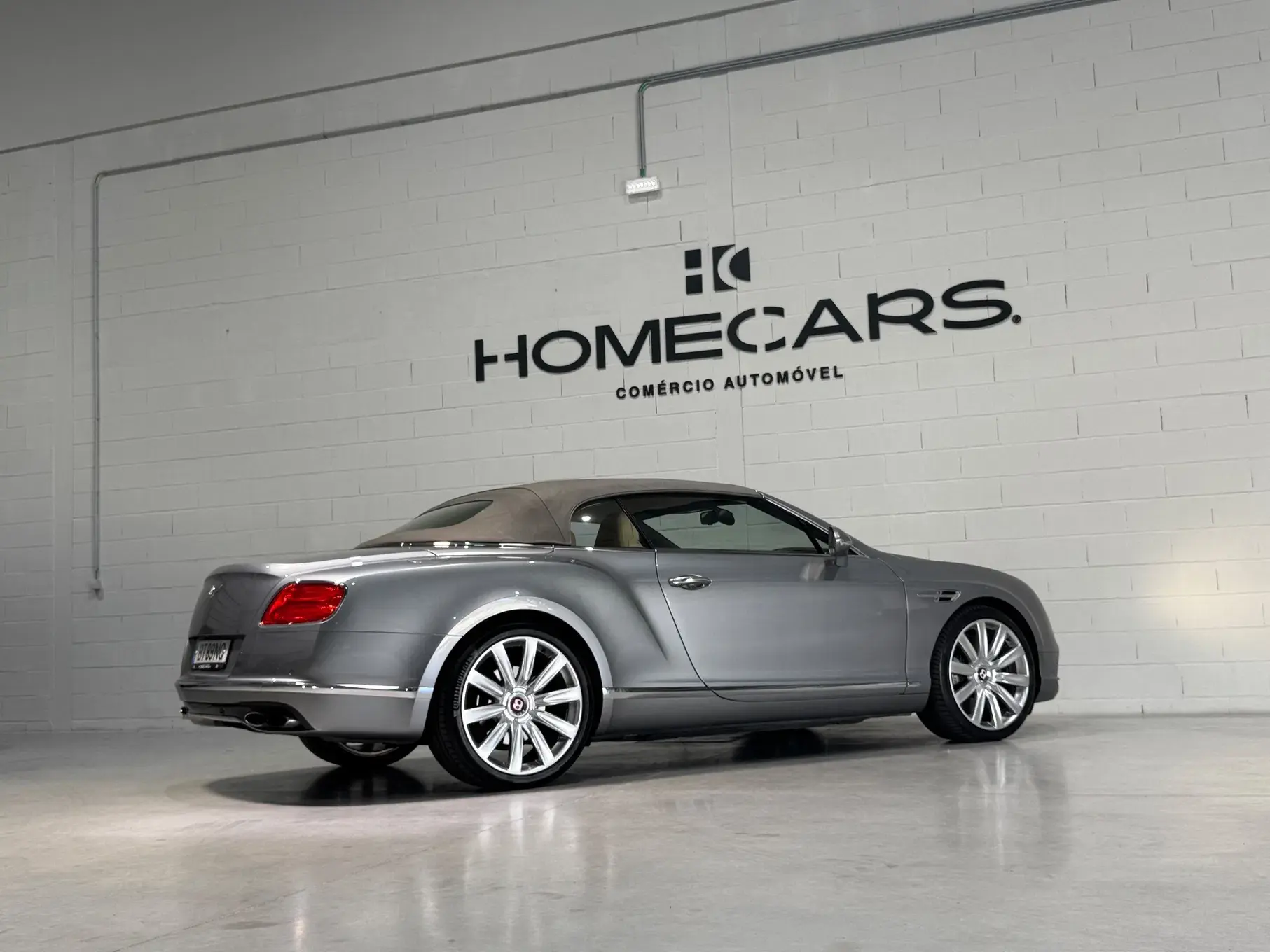 Bentley Continental Cabrio GT V8 Convertible 9