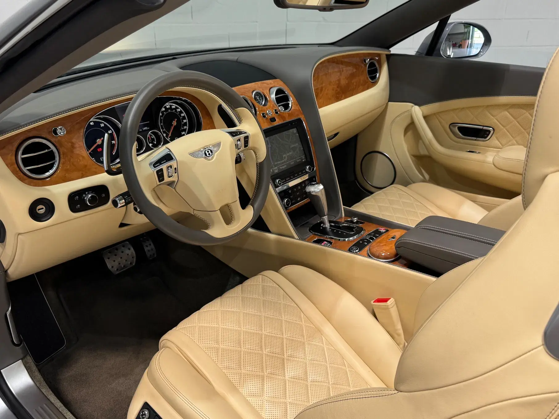 Bentley Continental Cabrio GT V8 Convertible 15