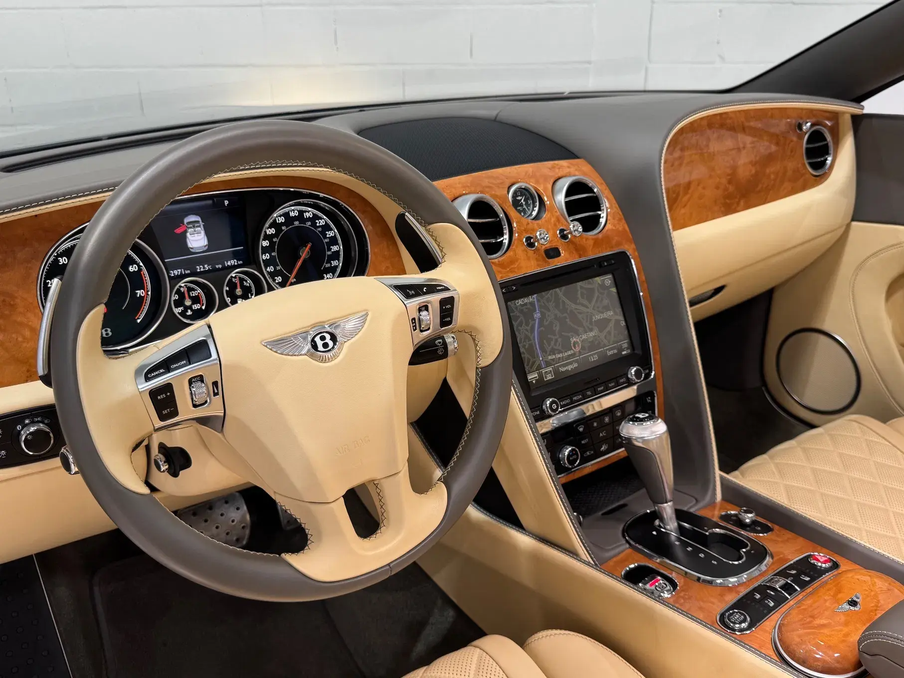 Bentley Continental Cabrio GT V8 Convertible 19