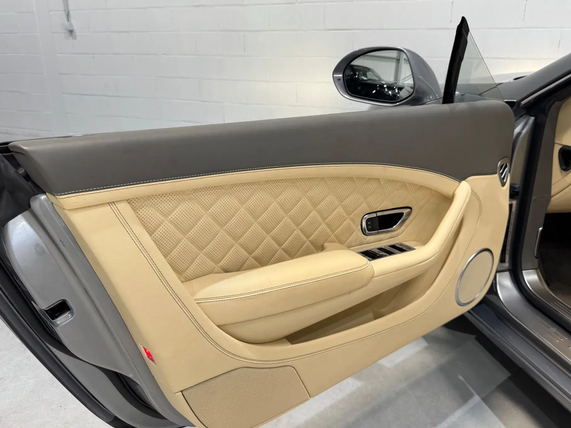 Bentley Continental Cabrio GT V8 Convertible 20